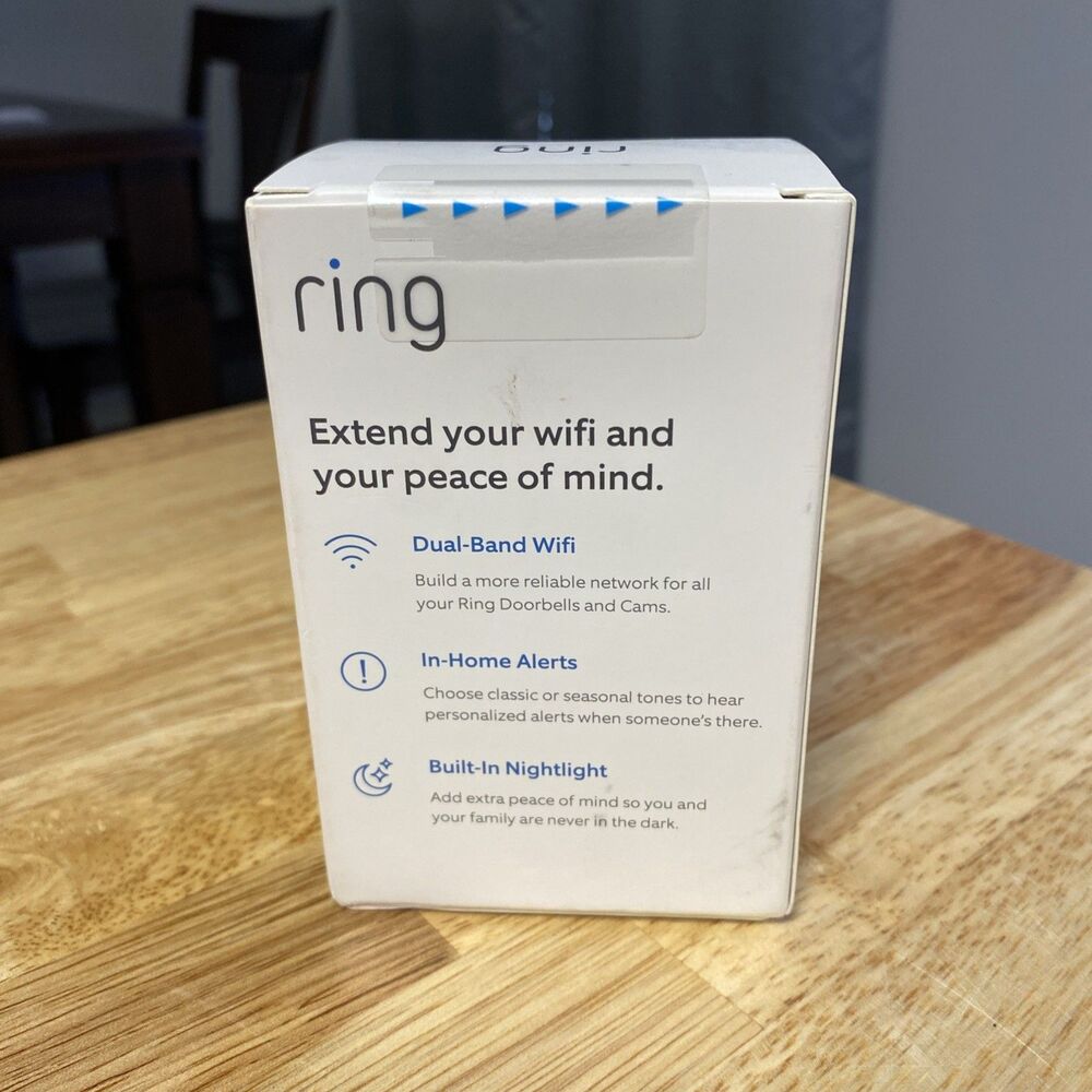 Ring Chime Pro Wifi Extender,Nightlight & Chime for Ring Devices White Brand New - Picture 2 of 8